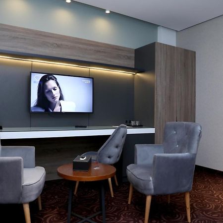 Best Western Plus Paradise Hotel ดีลีจาน ภายนอก รูปภาพ