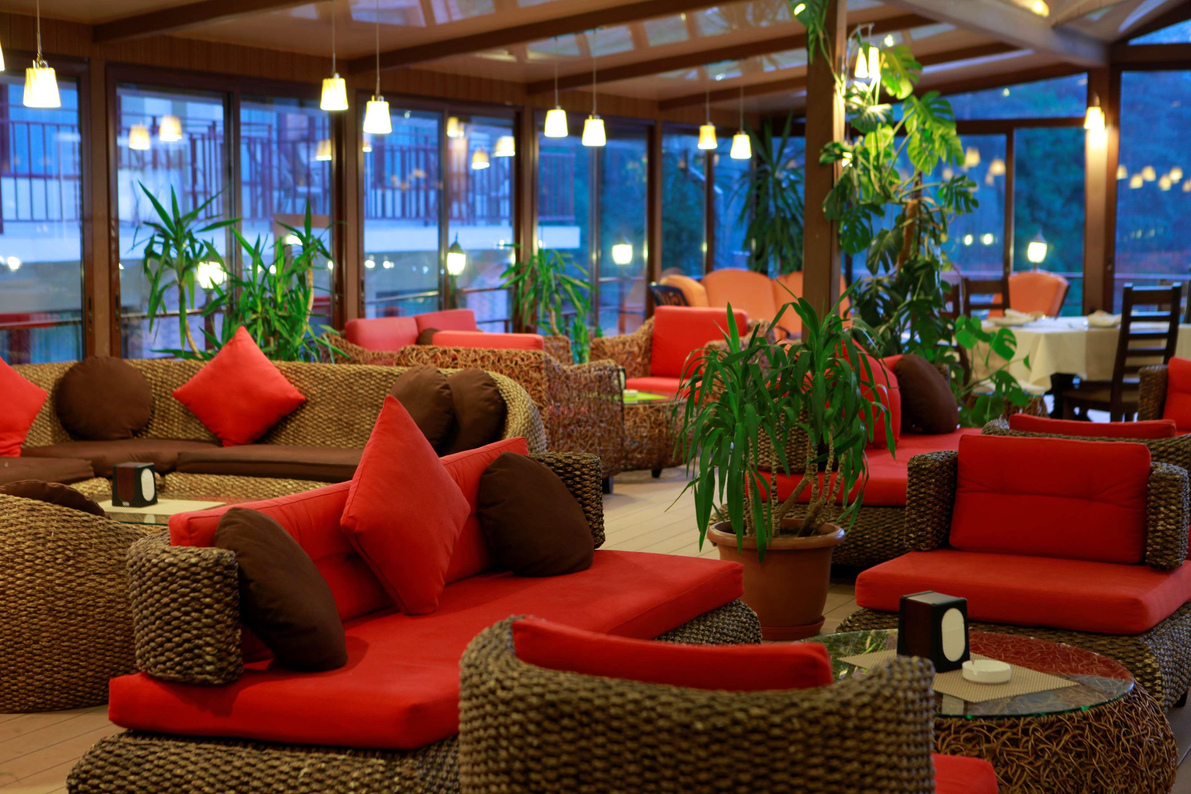 Best Western Plus Paradise Hotel ดีลีจาน ภายนอก รูปภาพ